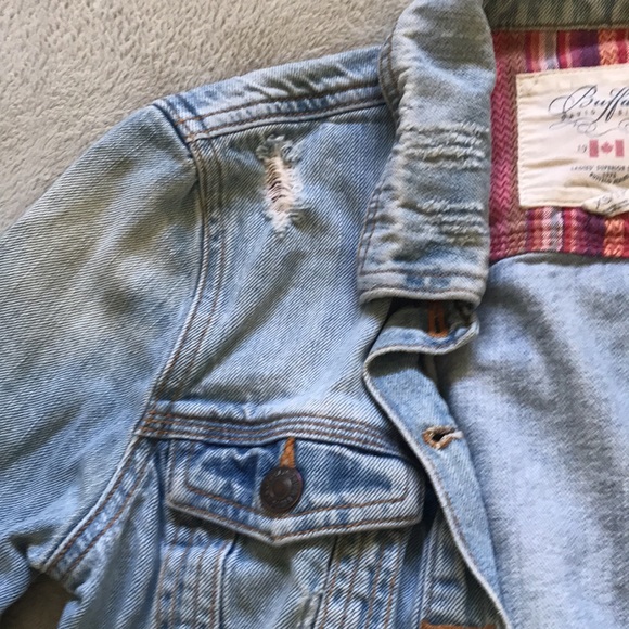 Fantastic condition light blue denim jacket ๐ - Picture 3 of 4